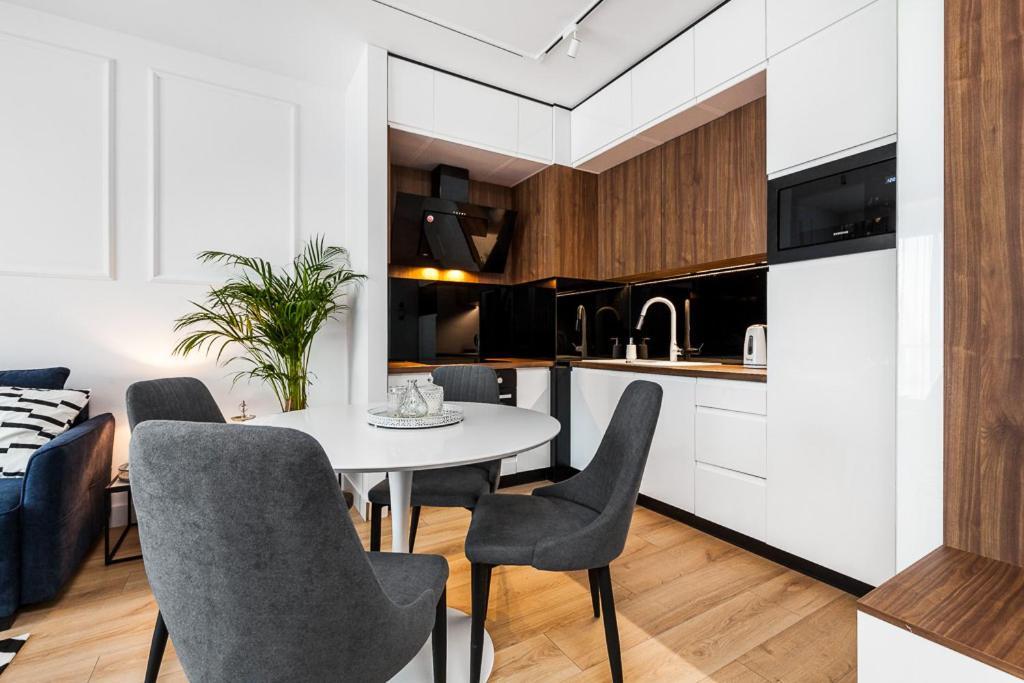 "Nowy Apartament" Sypialnia , Garaz, 1500 M Od Morza, Netflix Gdańsk Eksteriør billede